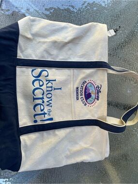 Disney Vacation Club Canvas Tote in Natural and Navy